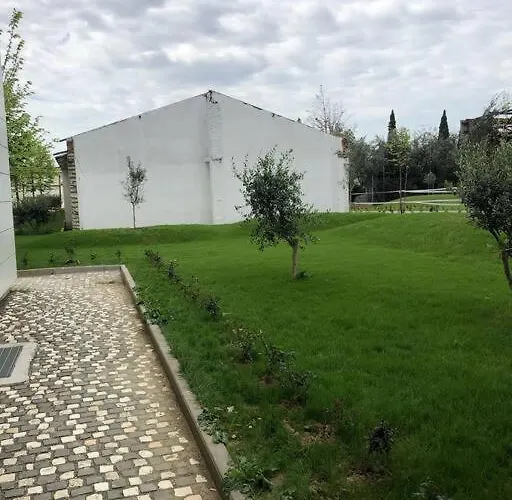 Apartment Urban Oasis *